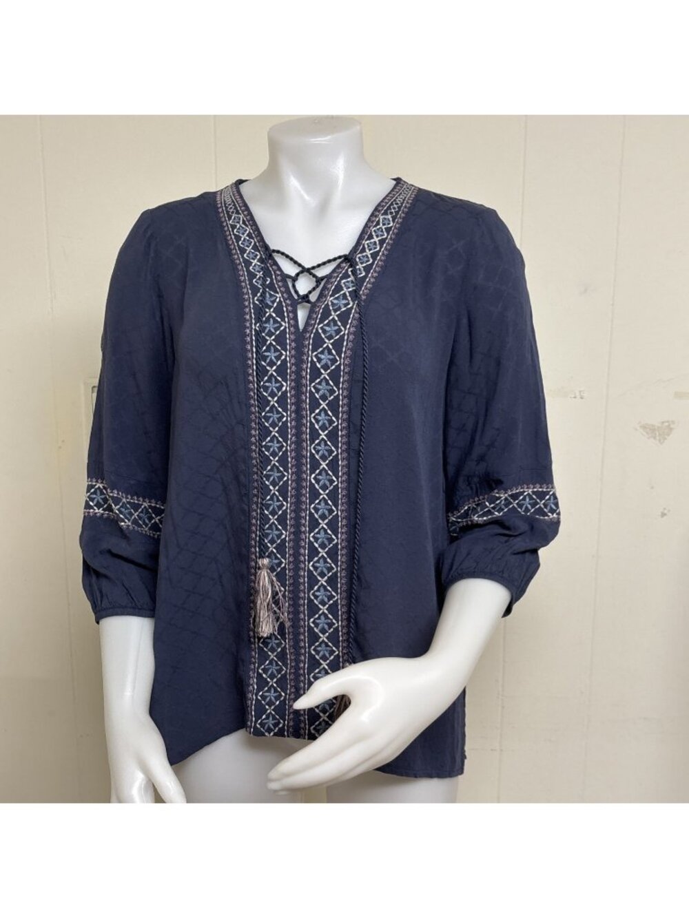Knox Rose Bohemian Top Womens M Tassel V Neck 3/4 Sleeve Tunic Blouse Rayon